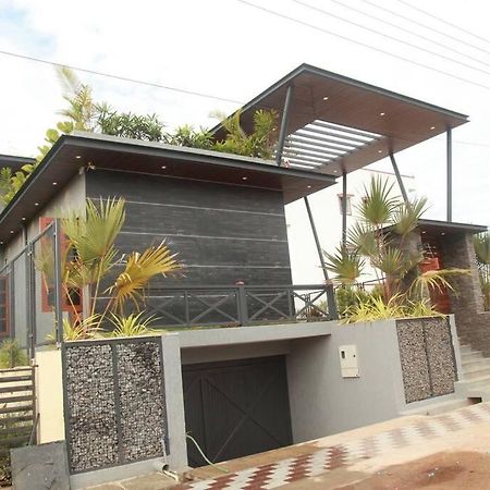 Varaa Villa Майсур Экстерьер фото
